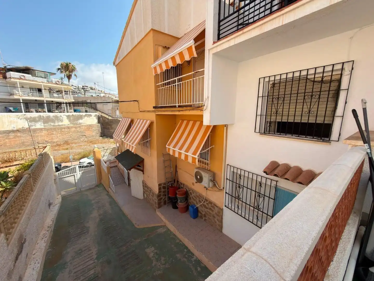 Vista exterior de Casa o chalet en venta en Águilas con Aire acondicionado, Terraza y Trastero
