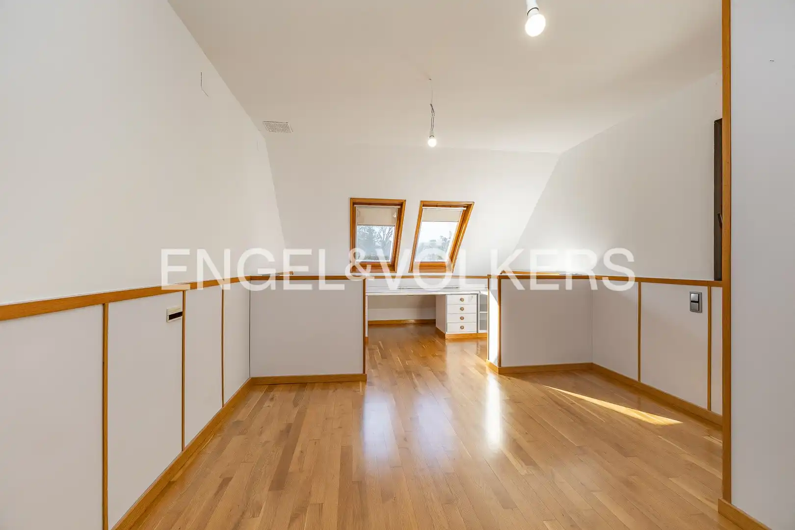 Casa o chalet de alquiler en Sant Cugat del Vallès con Calefacción, Jardín privado y Parquet