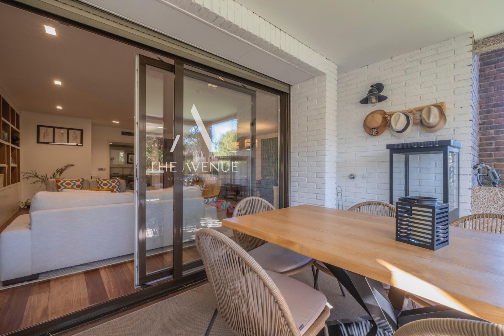 Terrassa de Pis en venda en La Moraleja amb Calefacció, Jardí privat i Terrassa