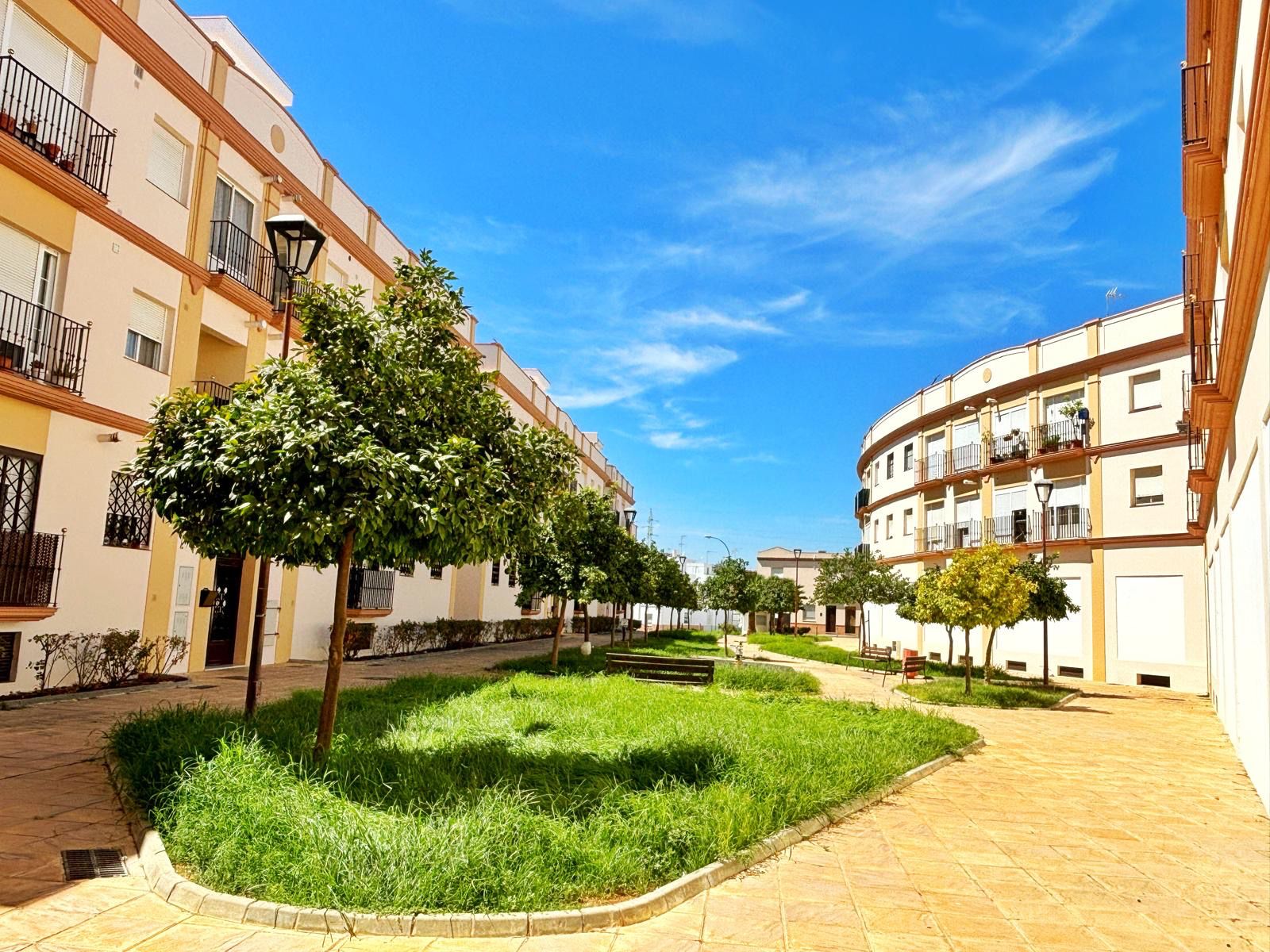 Exterior view of Flat for rent in Utrera  with Air Conditioner, Terrace and Furnished