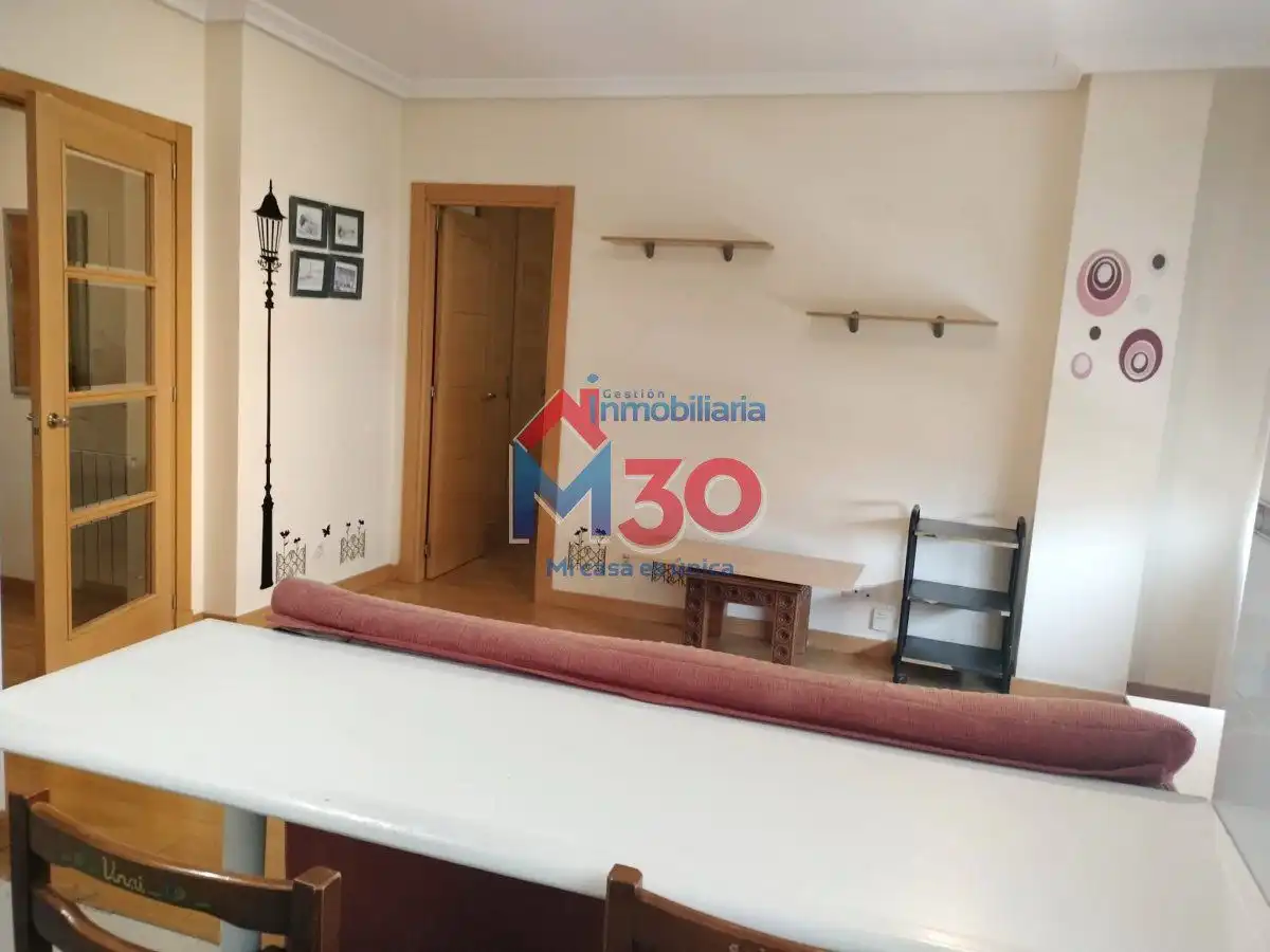 Habitación de Piso en venta en Miranda de Ebro con Calefacción, Parquet y Trastero