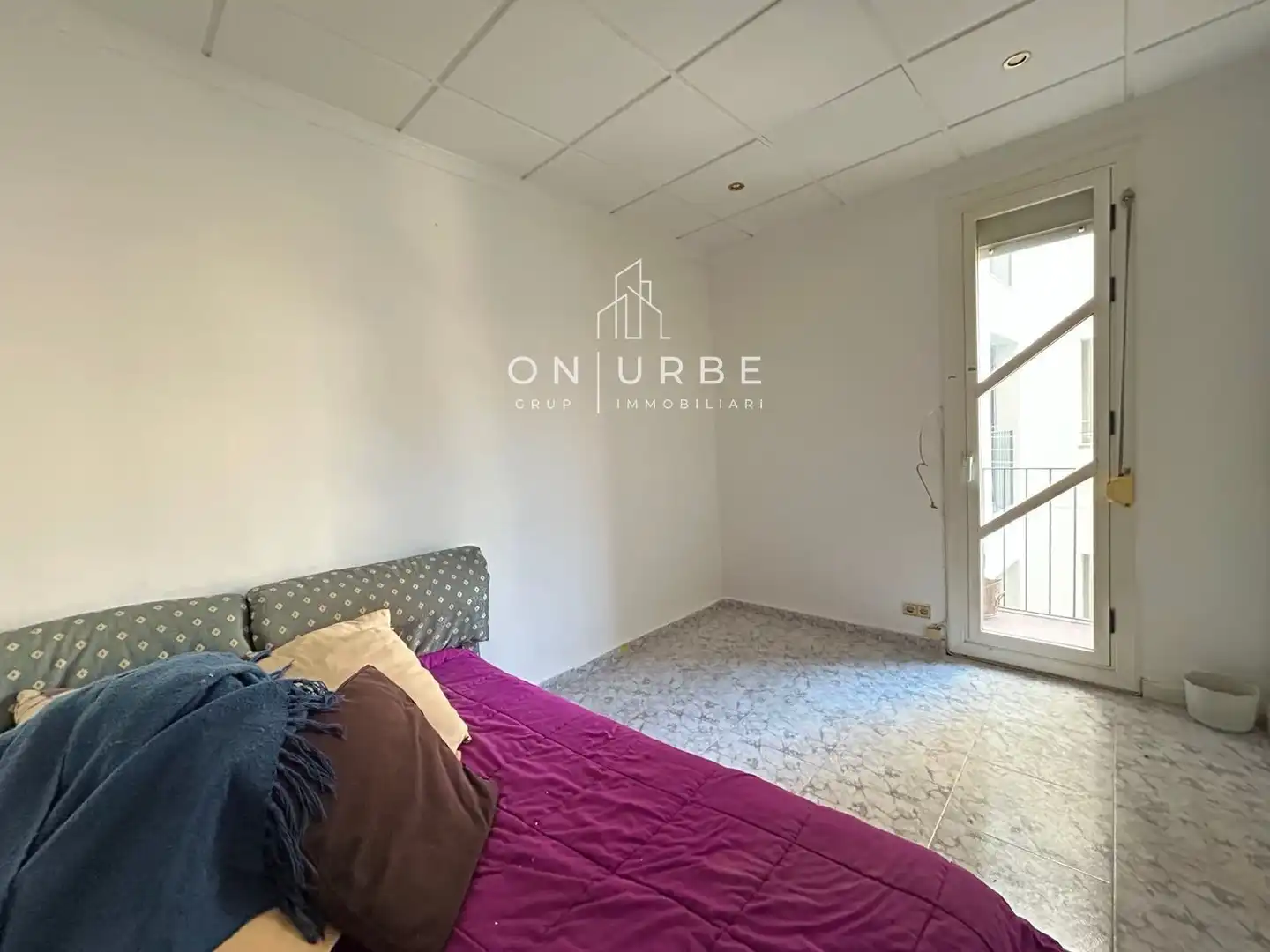 Habitación de Piso en venta en Barcelona con Aire acondicionado y Terraza