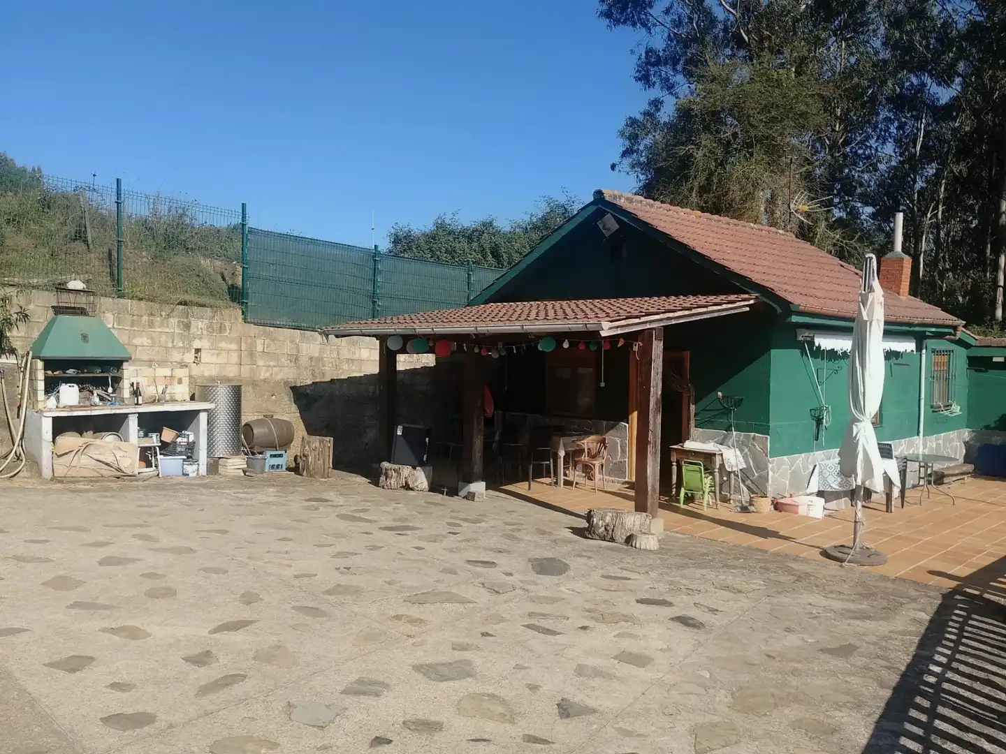 Casa amb jardí en venda a Lugar Constante 22