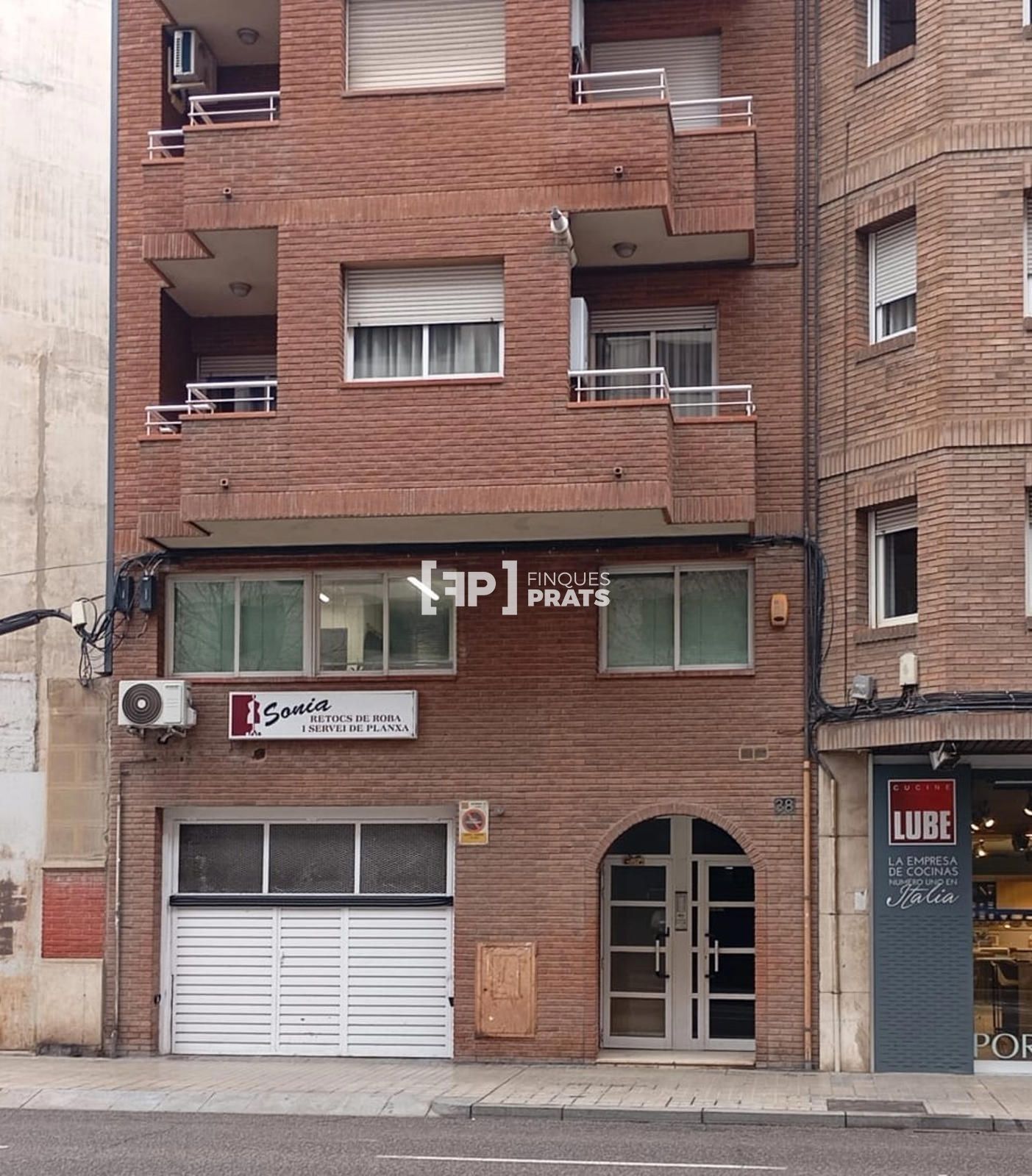 Premises to rent in Princep de Viana, Príncep de Viana - Clot -Xalets Humbert Torres