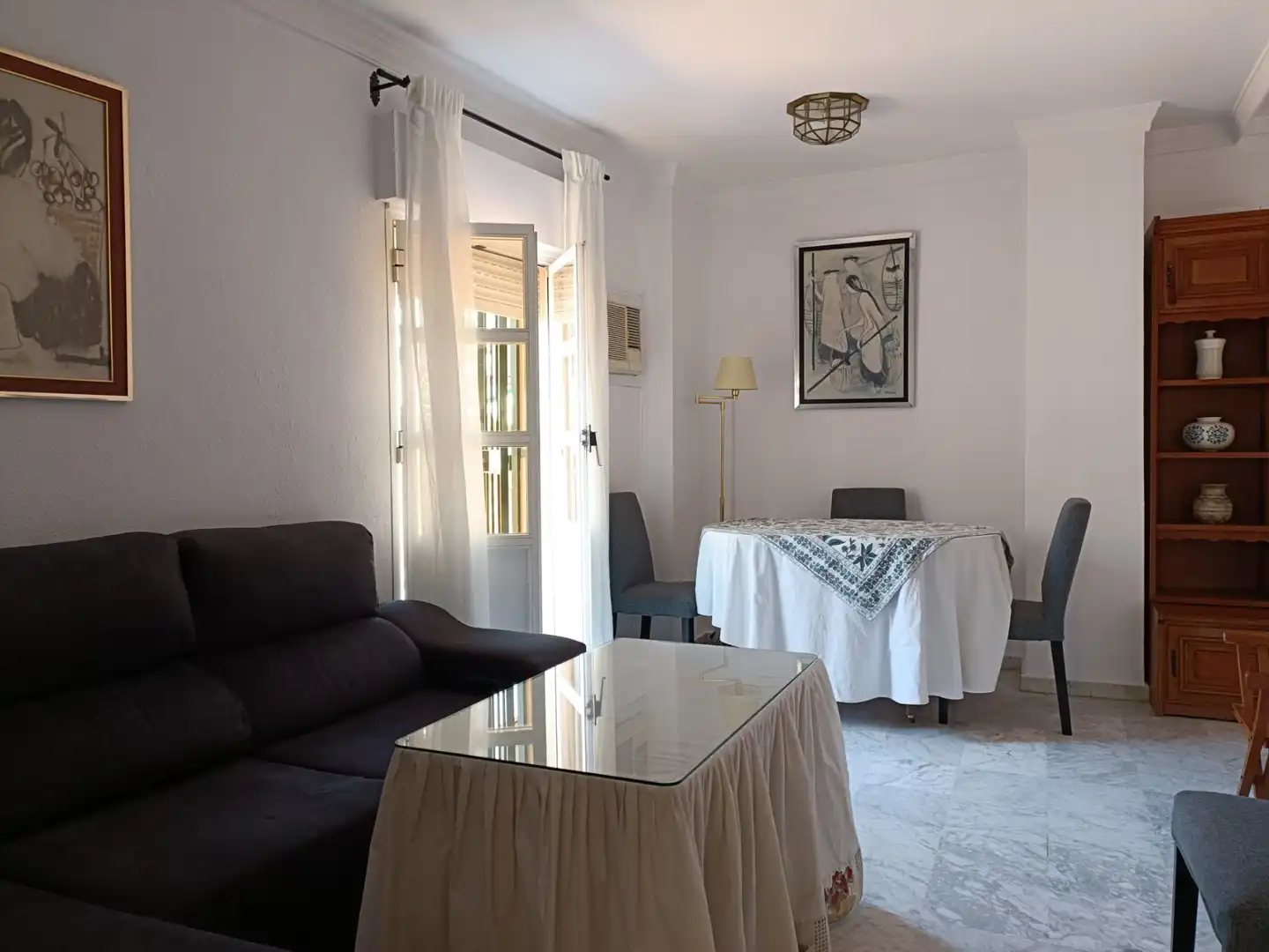 Schlafzimmer von Dachboden zur Miete in Sevilla mit Klimaanlage, Heizung und Terrasse