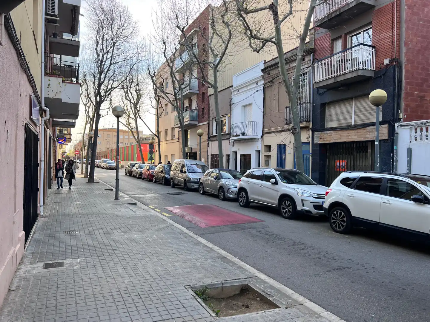Außenansicht von Erdgeschoss zum Verkauf in Badalona