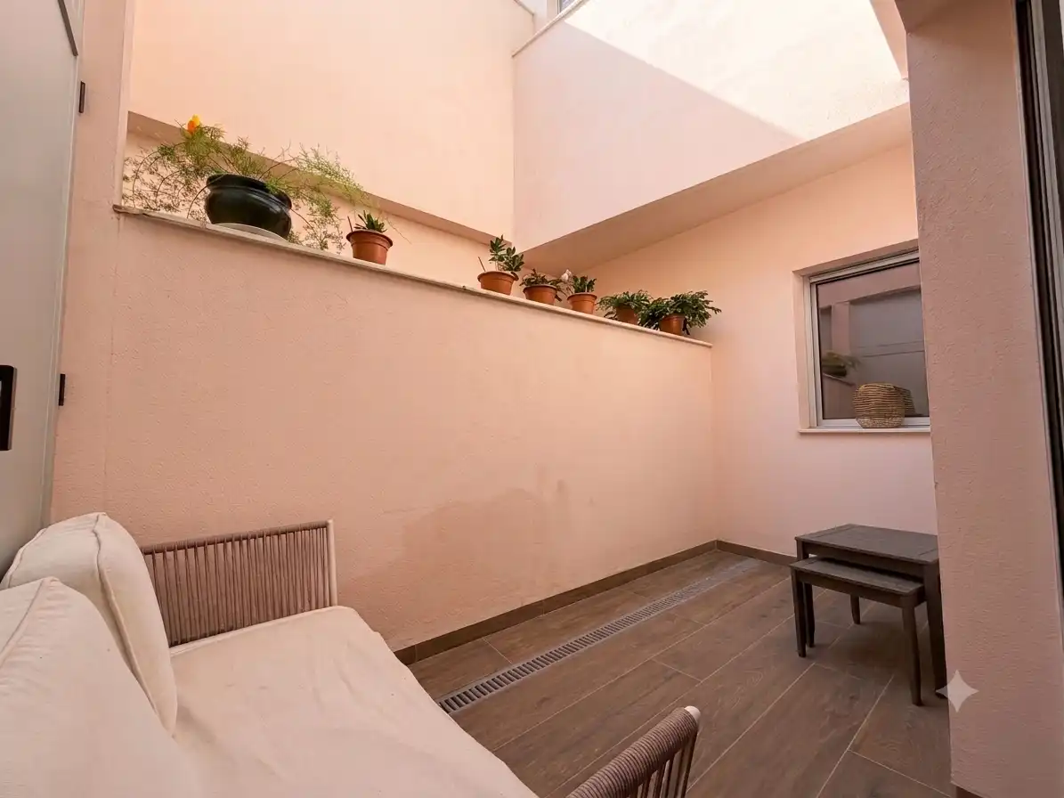 Terraza de Apartamento de alquiler en Badalona con Calefacción, Amueblado y Horno
