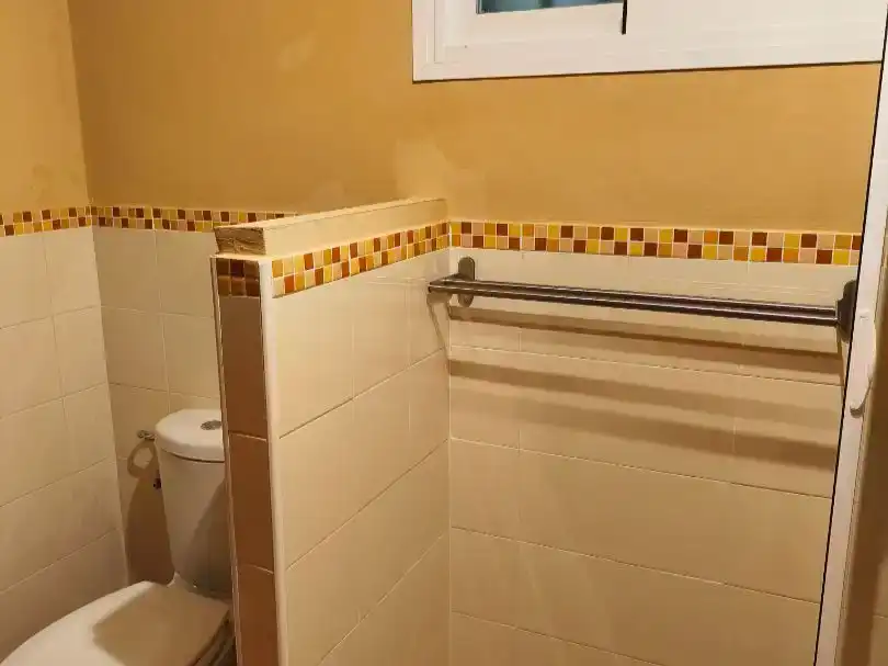 Baño de Piso en venta en Mijas con Aire acondicionado, Piscina y Balcón