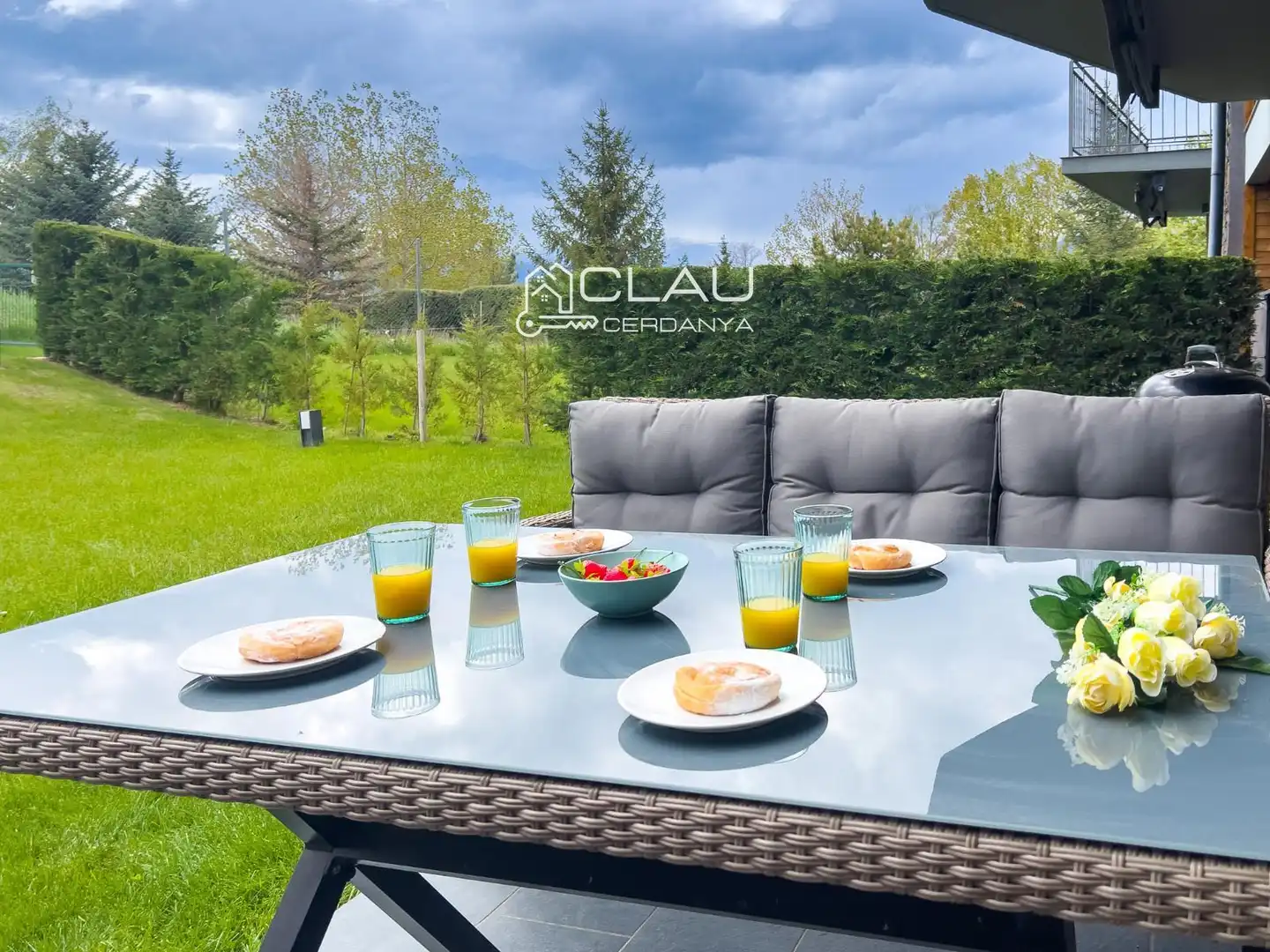 Terraza de Piso en venta en Sainte - Léocadie con Calefacción, Jardín privado y Parquet