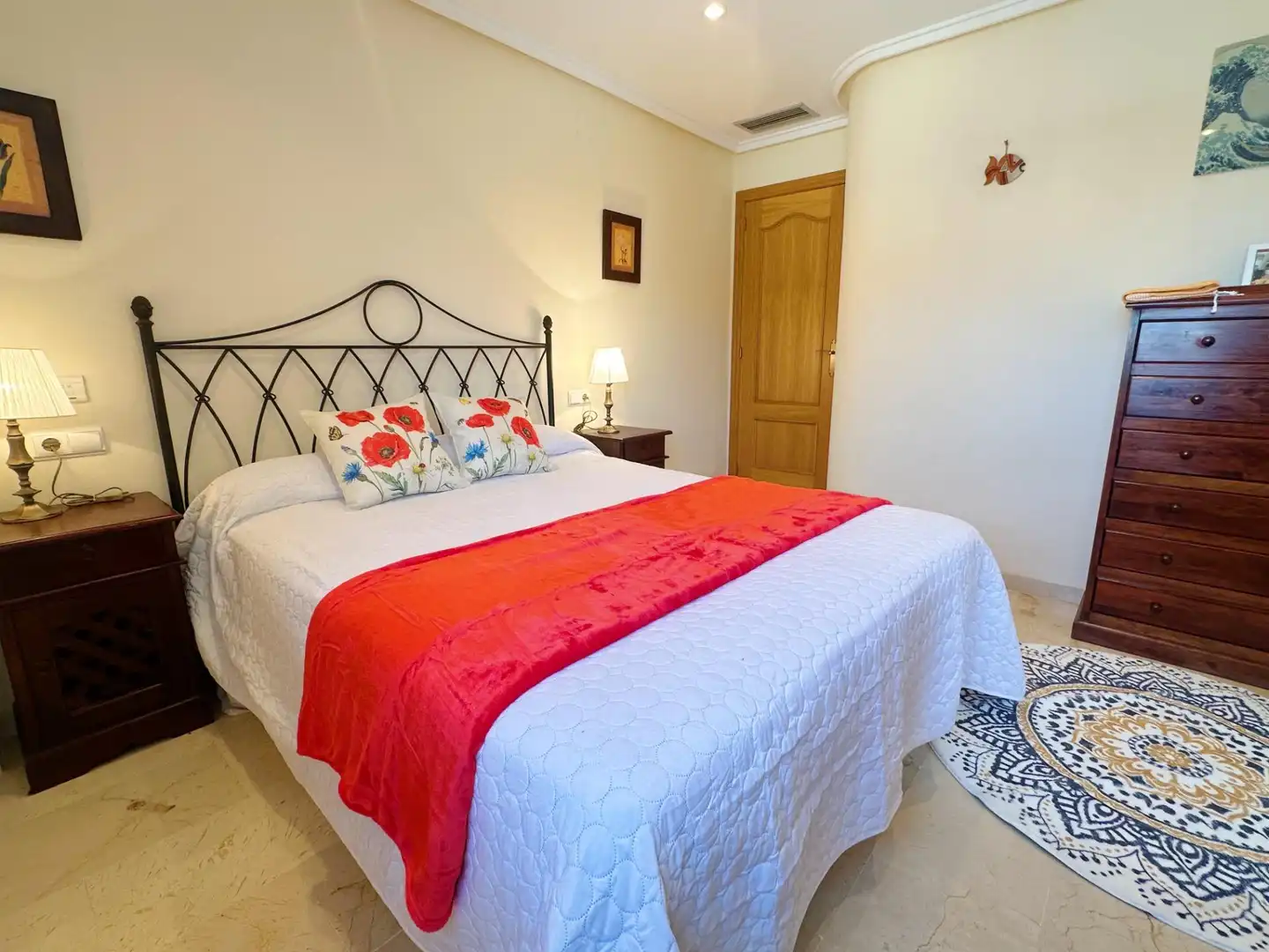 Schlafzimmer von Wohnungen zur Miete in Alicante / Alacant mit Klimaanlage, Heizung und Privatgarten