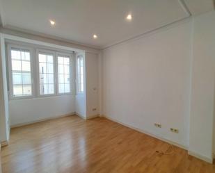 Dormitori de Apartament de lloguer en  Madrid Capital amb Aire condicionat i Calefacció