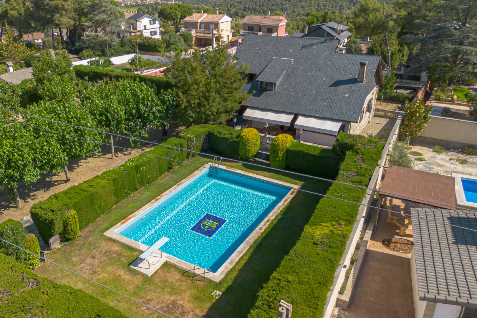 Casa con piscina en venta en Mediona, imagen 2