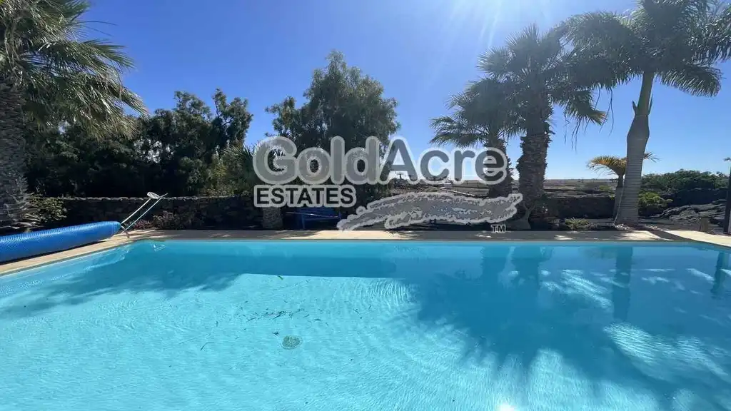 House for sale in El Cotillo, imagen 3