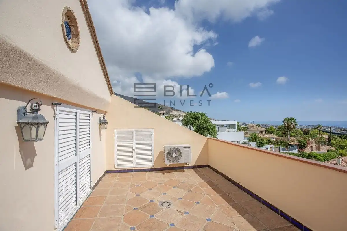 Detached homes for sale in de la Cañada, Rancho Domingo - La Hacienda