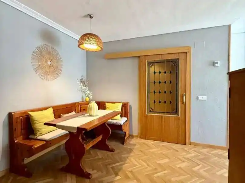 Comedor de Piso en venta en Madrid con Terraza y Trastero