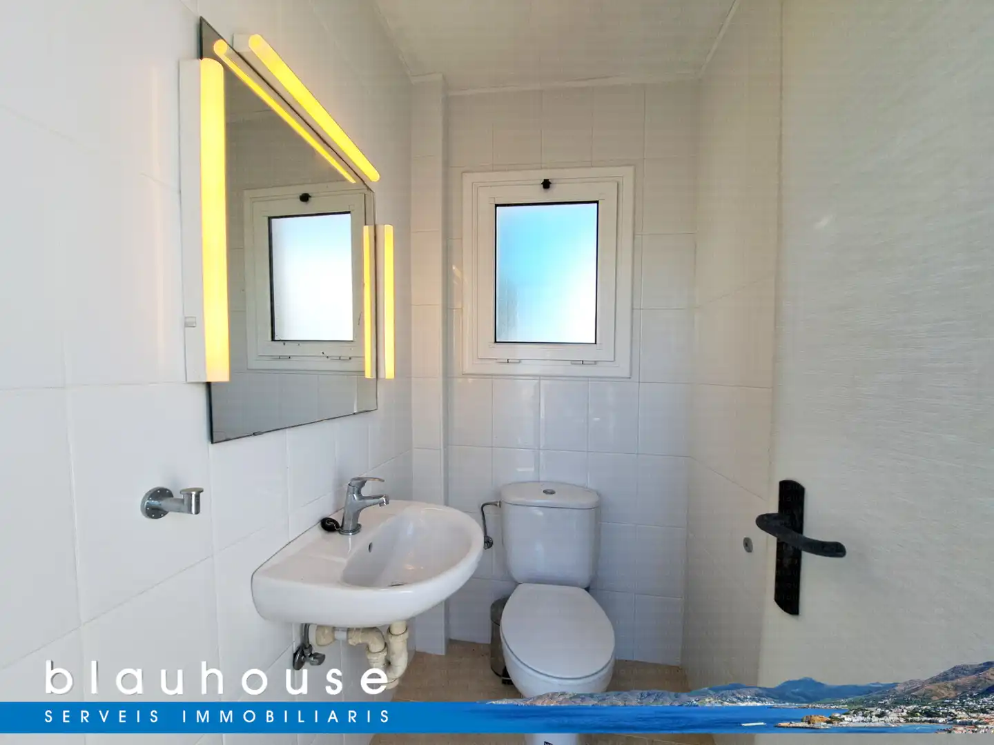 Bathroom of Houses for sale in Llançà  with Private garden, Terrace and Storage room