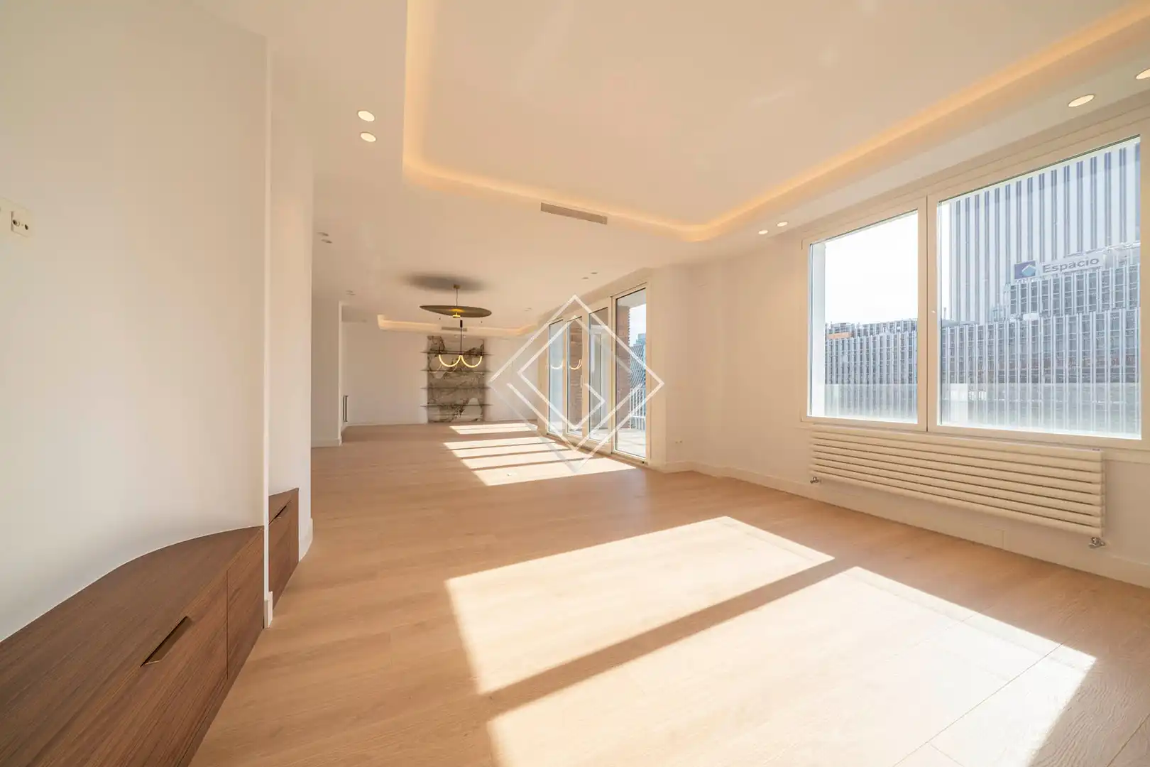 Wohnzimmer von Wohnung zum Verkauf in Madrid mit Klimaanlage, Heizung und Terrasse