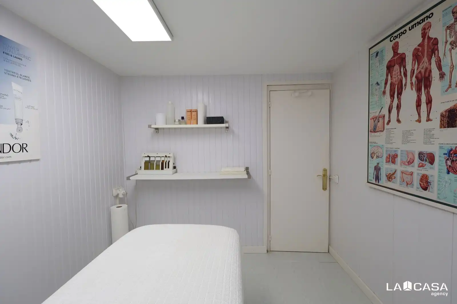 Business premises for transfer in Carrer de Blai, imagen 24
