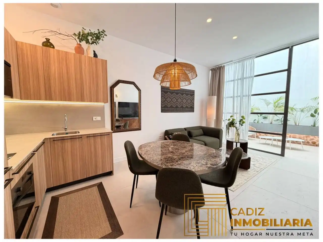 Living room of Flat for sale in Cádiz  with Air Conditioner and Furnished
