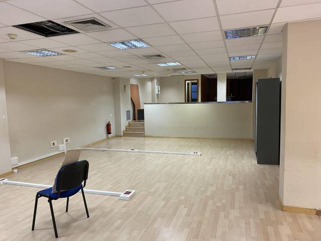 Local comercial en Alquiler en La Nova Esquerra de l'Eixample