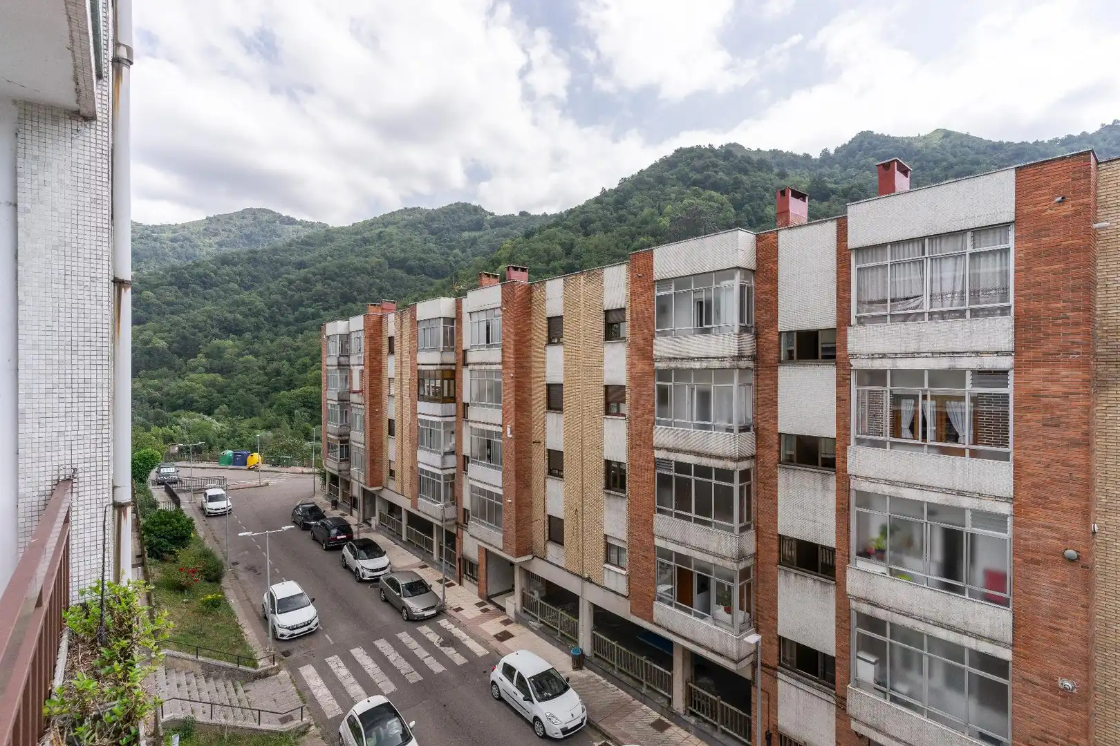 Exterior view of Flat for sale in Aller  with Terrace, Storage room and Furnished
