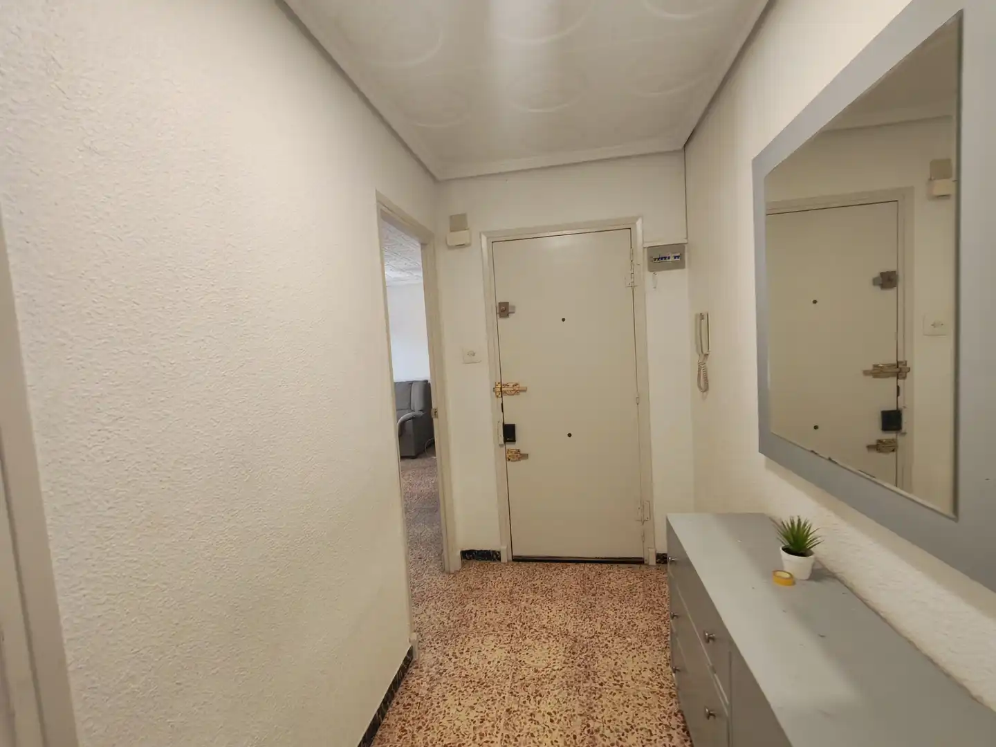 Wohnung zum Verkauf in Elche / Elx mit Balkon