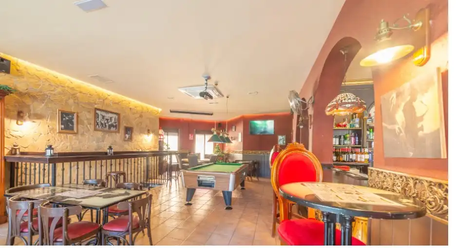 Business premises for sale in Avenida Romería de la Virgen del Carmen 1, imagen 2