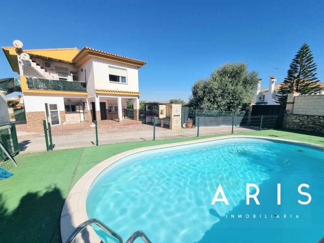 Casa-chalet en Venta en Manantiales - Lagar - Cortijo