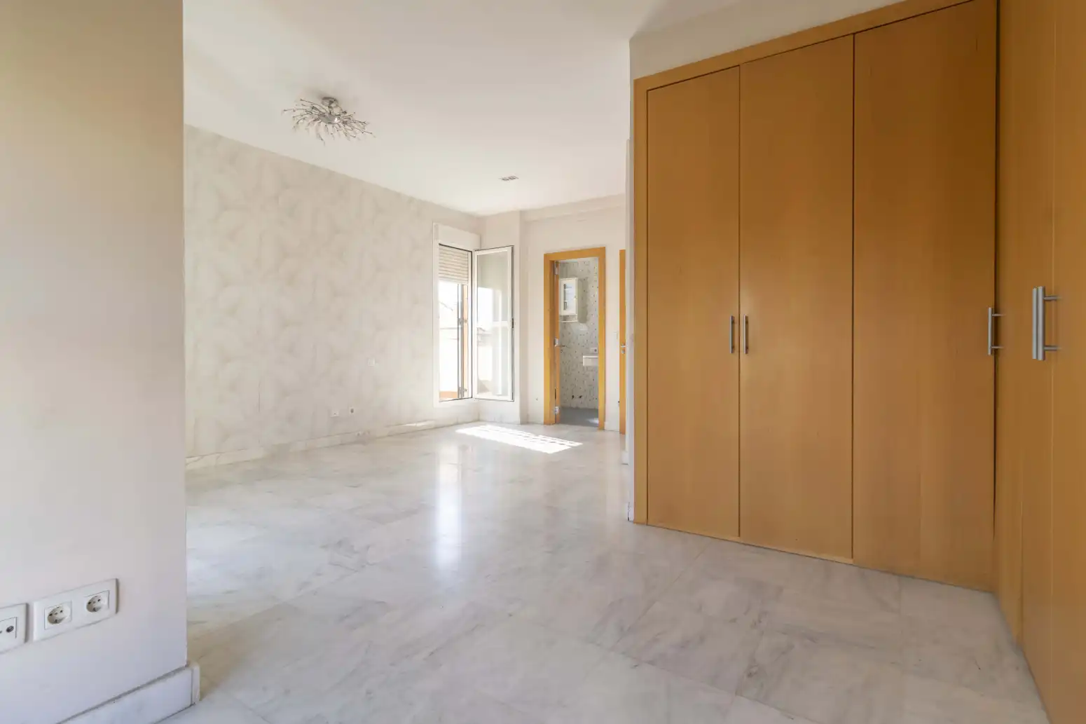 Casa adosada en venta en Espartinas con Aire acondicionado, Terraza y Piscina