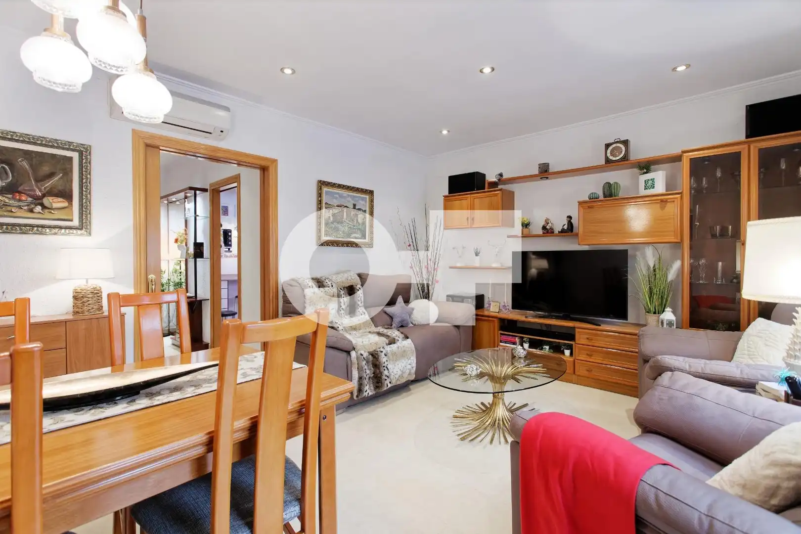 Living room of Detached homes for sale in Sant Adrià de Besòs  with Air Conditioner, Terrace and Storage room