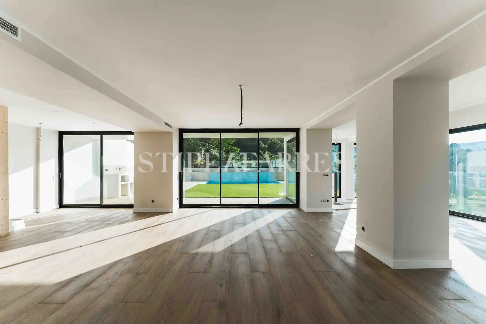 Vista exterior de Casa o xalet en venda en Sant Andreu de Llavaneres amb Aire condicionat, Calefacció i Jardí privat