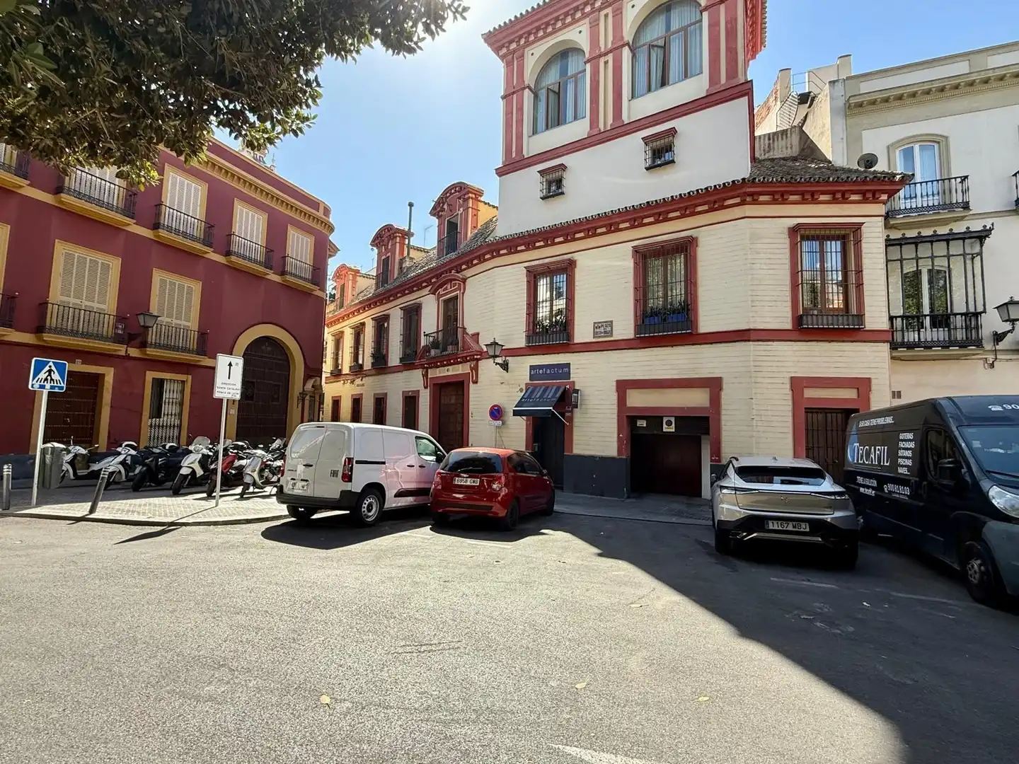 Exterior view of Flat for rent in Sevilla  with Air Conditioner, Heating and Furnished