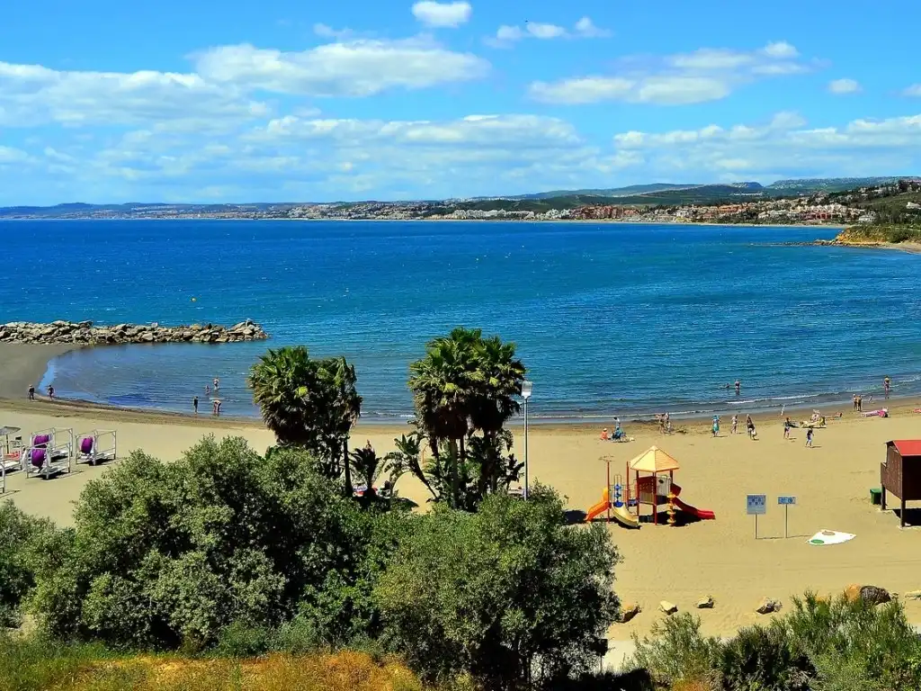 Apartament amb piscina en venda a Estepona Pueblo, imagen 2