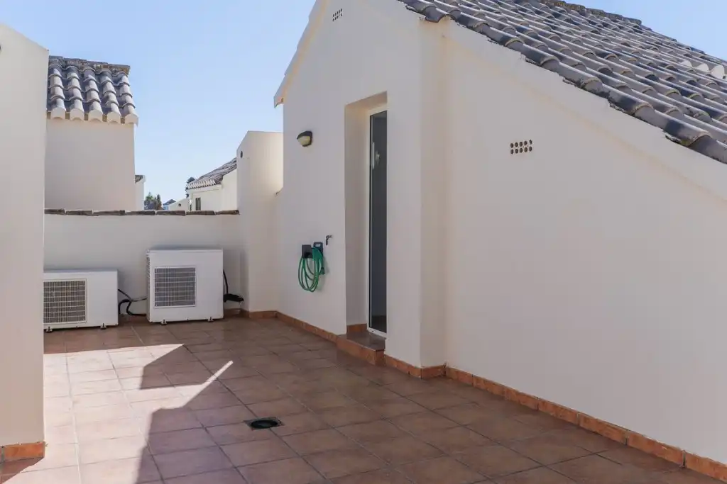 Casa aparellada amb piscina en venda a Las Chapas - El Rosario, imagen 28