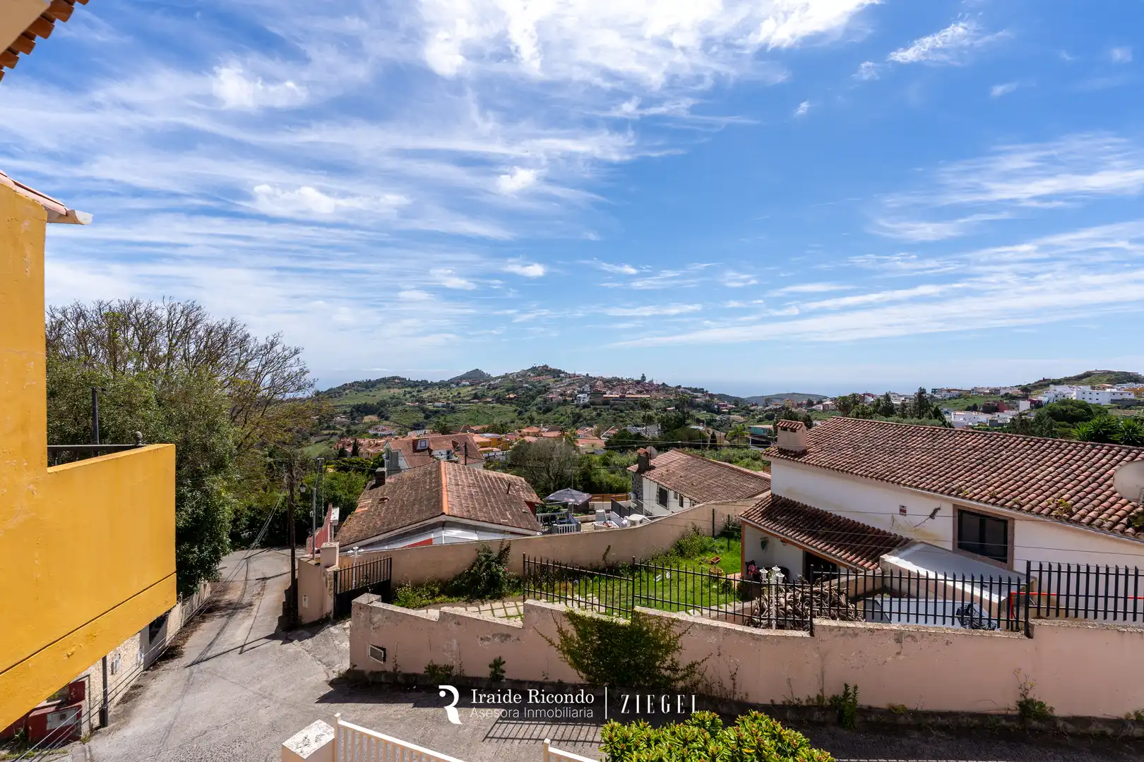 Exterior view of Houses for sale in Santa Brígida  with Air Conditioner, Private garden and Terrace