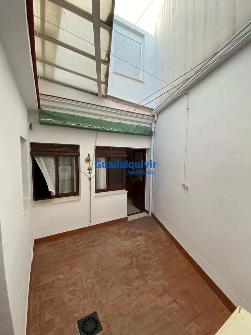 Exterior view of Flat for rent in Osuna  with Air Conditioner, Heating and Terrace
