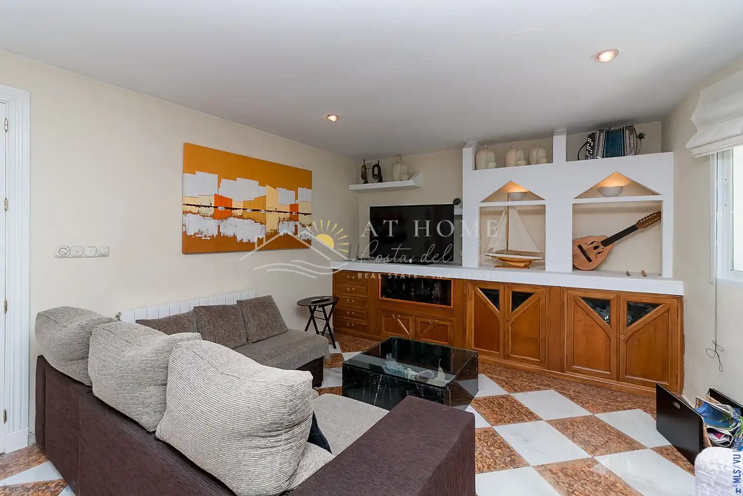 Houses for sale in Granada  with Swimming Pool