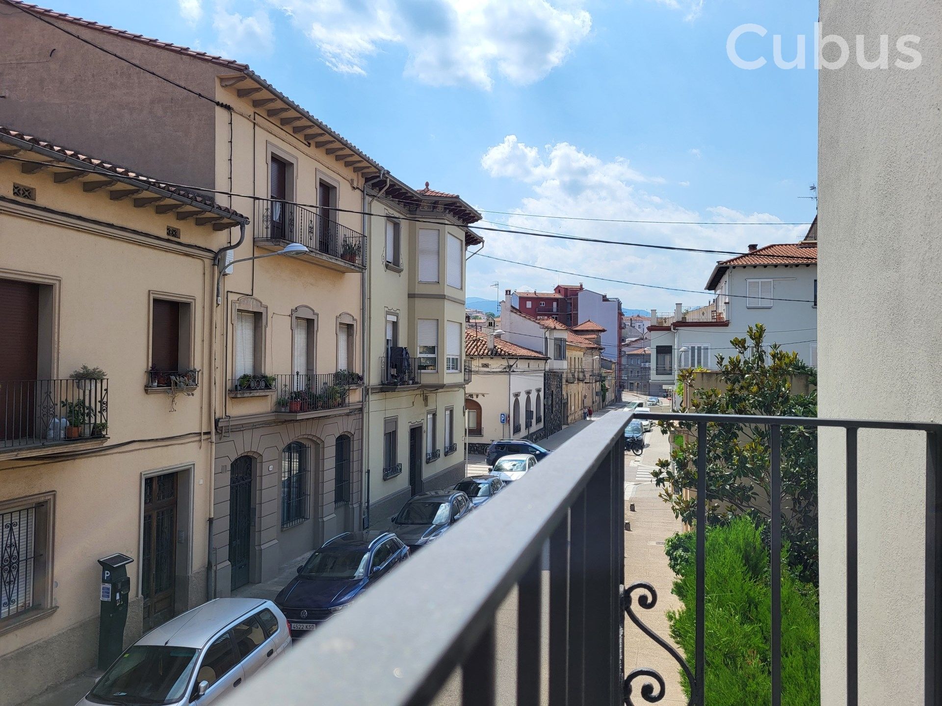 Exterior view of Flat for sale in Olot  with Air Conditioner, Heating and Balcony