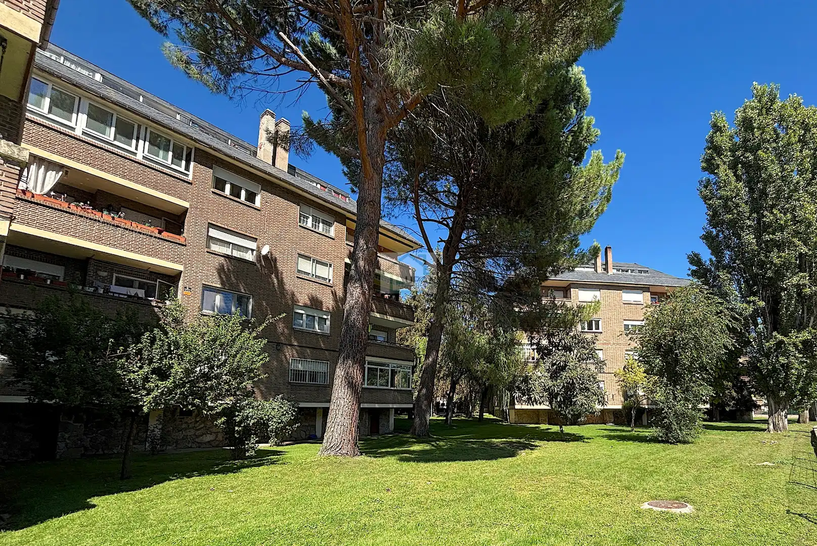 Vista exterior de Piso en venta en Collado Villalba con Aire acondicionado, Calefacción y Parquet