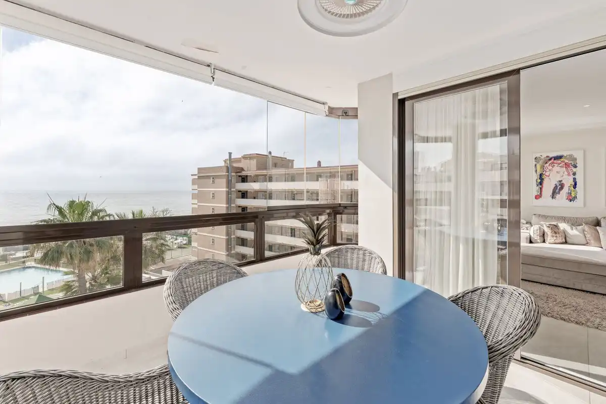 Terraza de Apartamento en venta en Torremolinos con Aire acondicionado, Amueblado y Piscina comunitaria