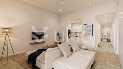 Foto 3 de Apartamento de alquiler en Carrer de Fontanella, Barri Gòtic, Barcelona Capital