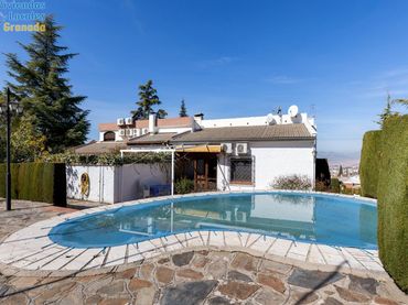 Villa avec balcon à vendre à Avenida BERMEJALES DE LOS