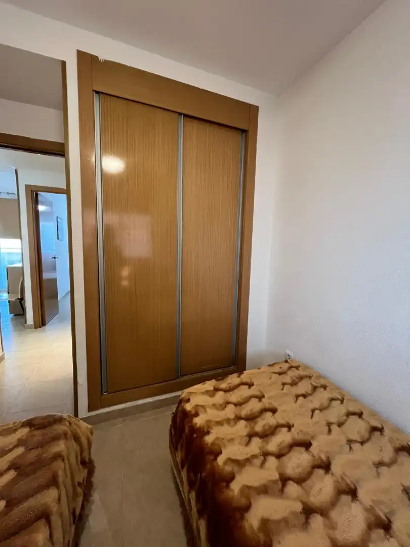 Habitación de Apartamento de alquiler en Oropesa del Mar / Orpesa con Aire acondicionado, Terraza y Amueblado