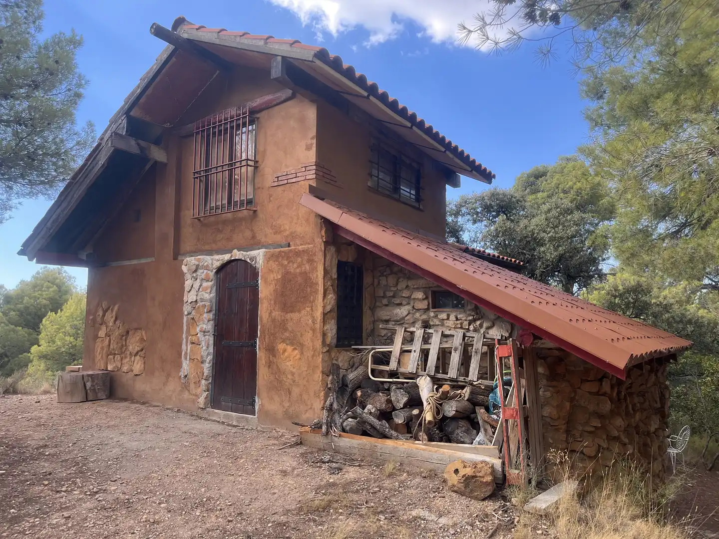 Vista exterior de Finca rústica en venta en La Pobla de Cérvoles, Lleida