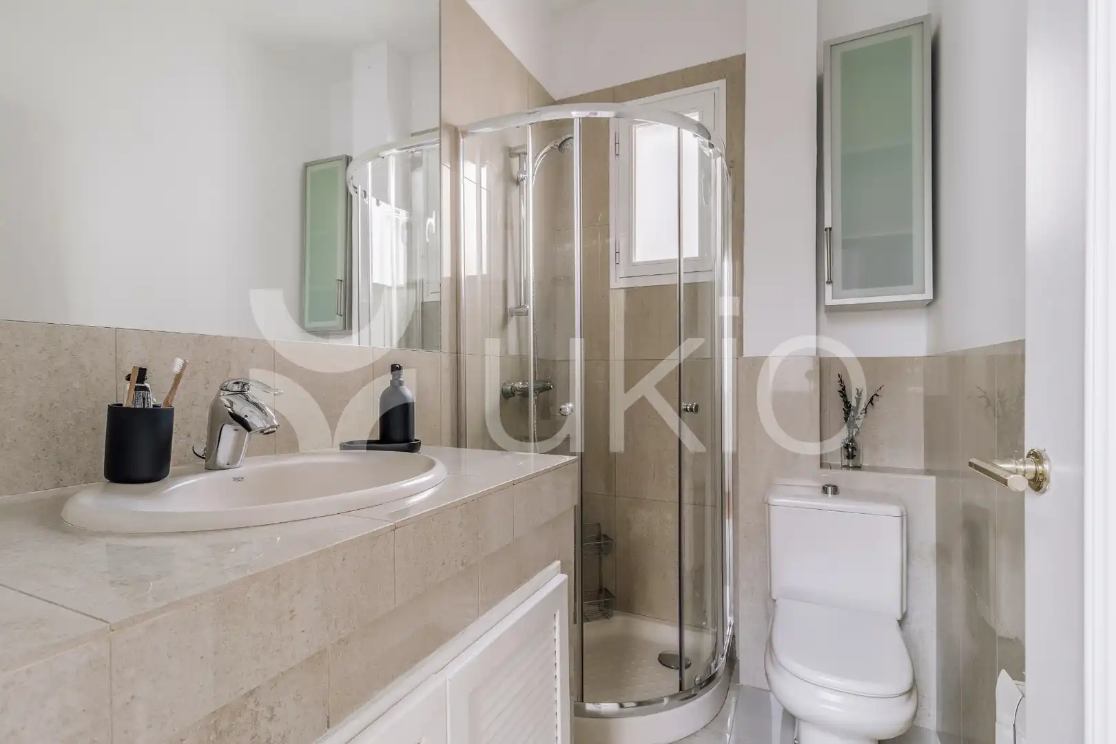 Badezimmer von Wohnungen zur Miete in Madrid mit Klimaanlage, Heizung und Terrasse