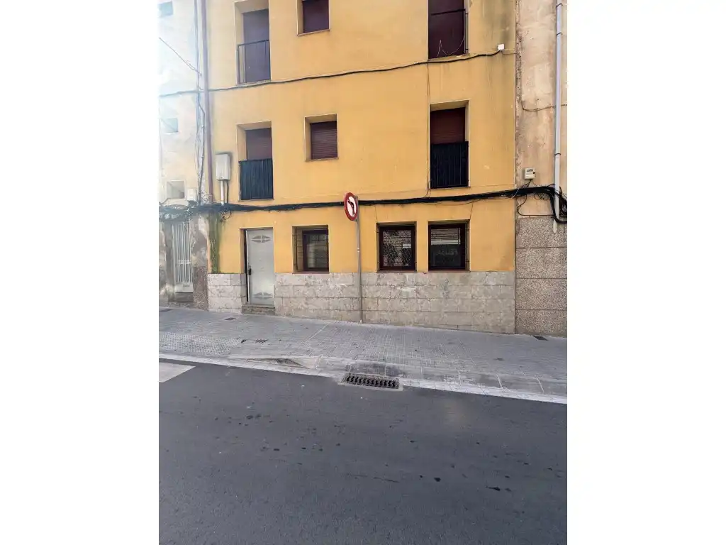 Vista exterior de Piso en venta en Manresa