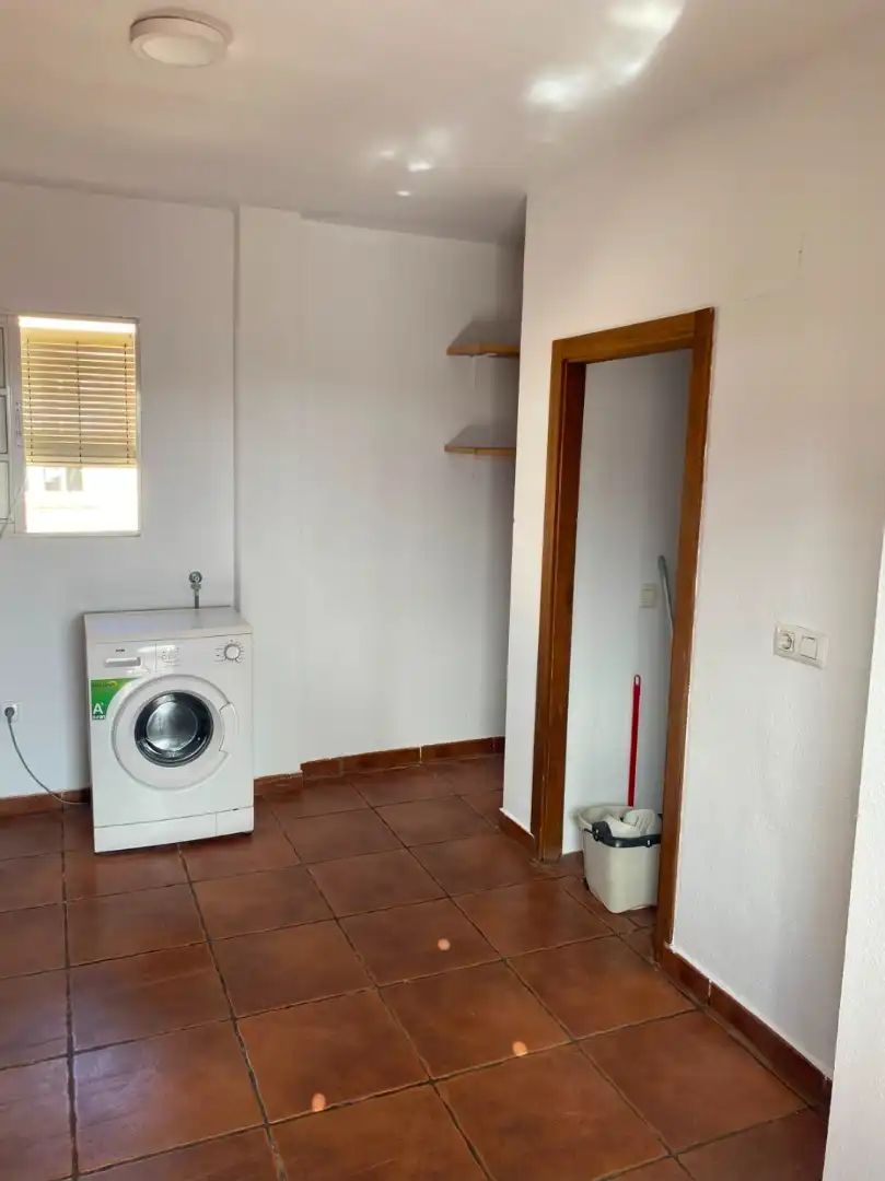 Dúplex de alquiler en Dos Hermanas con Aire acondicionado, Calefacción y Parquet