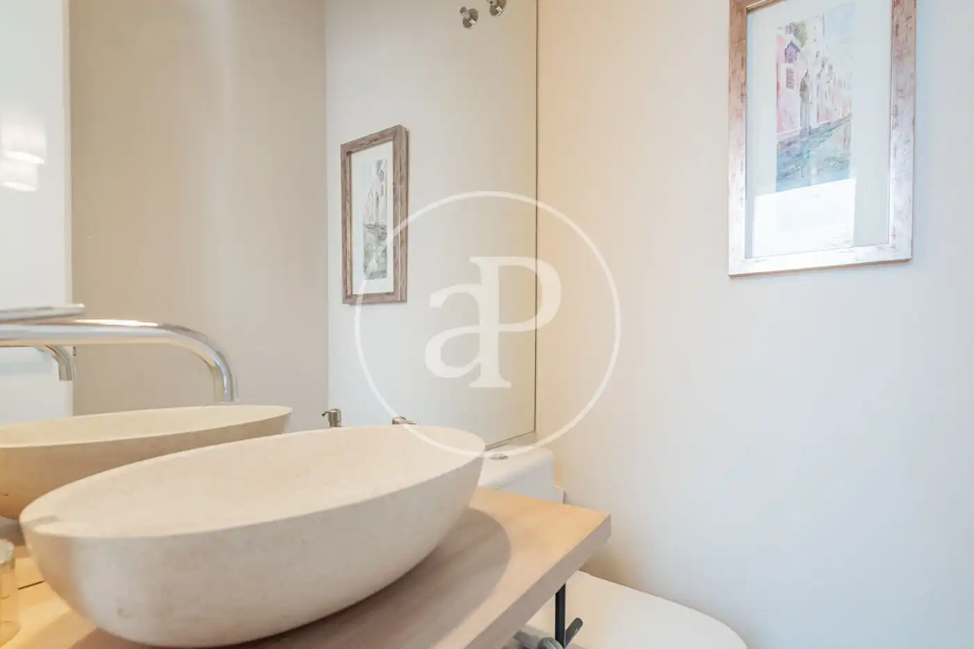 Bathroom of Houses for rent in Madrid  with Air Conditioner, Heating and Private garden