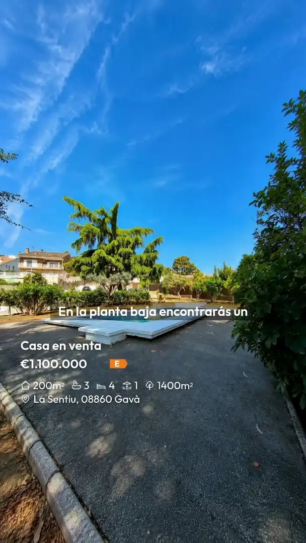 Garden of Houses for sale in Gavà  with Air Conditioner and Swimming Pool