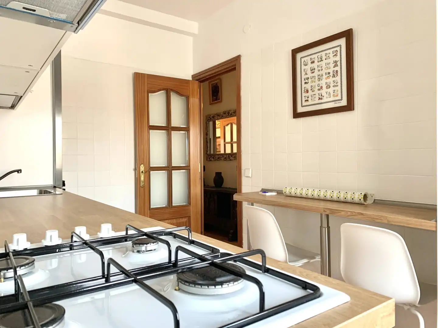 Kitchen of Flat for rent in Madrid  with Heating, Parquet flooring and Terrace